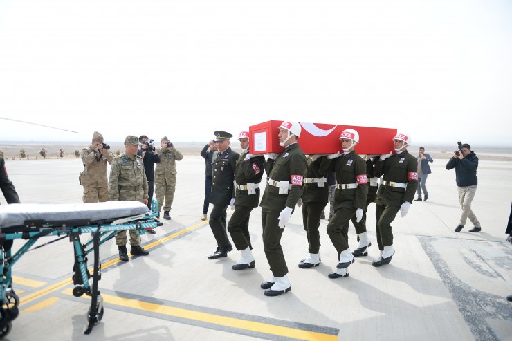 İdlib'de şehit olan Piyade Uzman Çavuş Kara'nın naaşı Iğdır'a getirildi