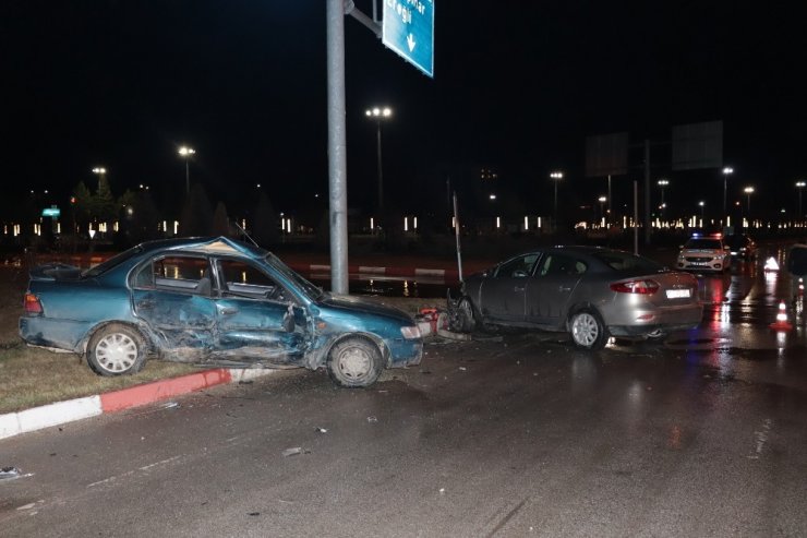 Karaman’da trafik kazası: 4 yaralı