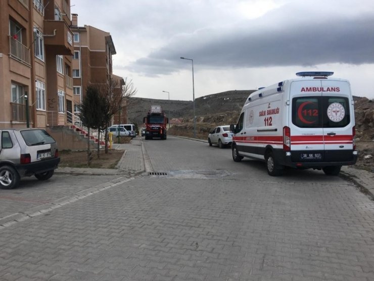 Bunalıma giren adam intihar etmeye kalktı