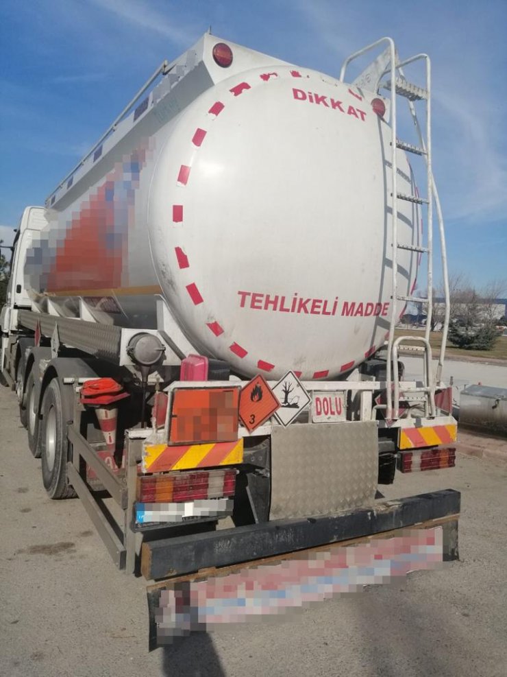 Konya ve Mersin'de 5,2 milyon litre kaçak akaryakıt ele geçirildi