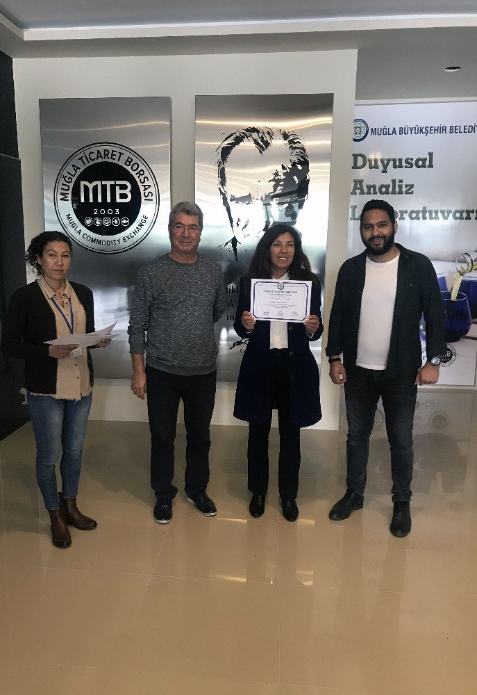 Zeytinyağı tadım eğitimleri devam ediyor