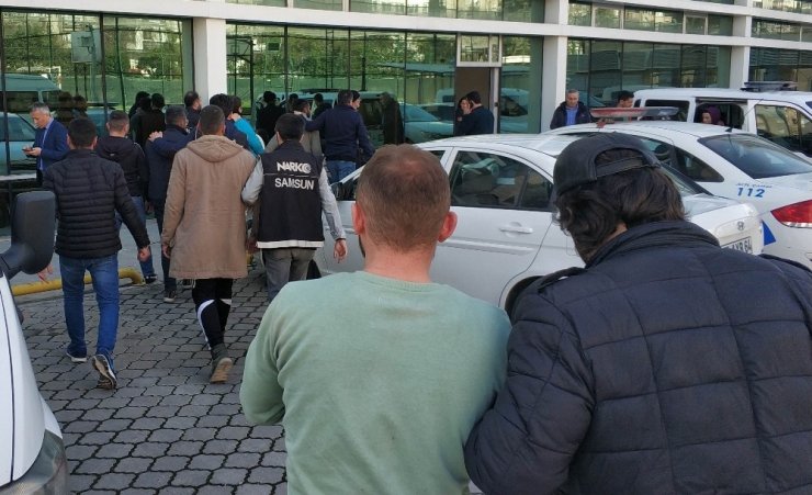 Samsun’da uyuşturucu suçundan aranan 8 kişi gözaltına alındı