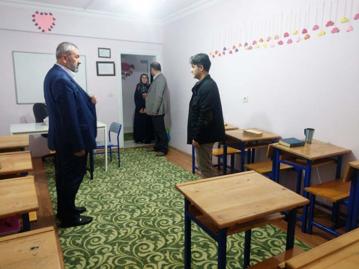Seydişehir Kaymakamı Erdoğan'dan yatılı kız Kur'an kursuna ziyaret
