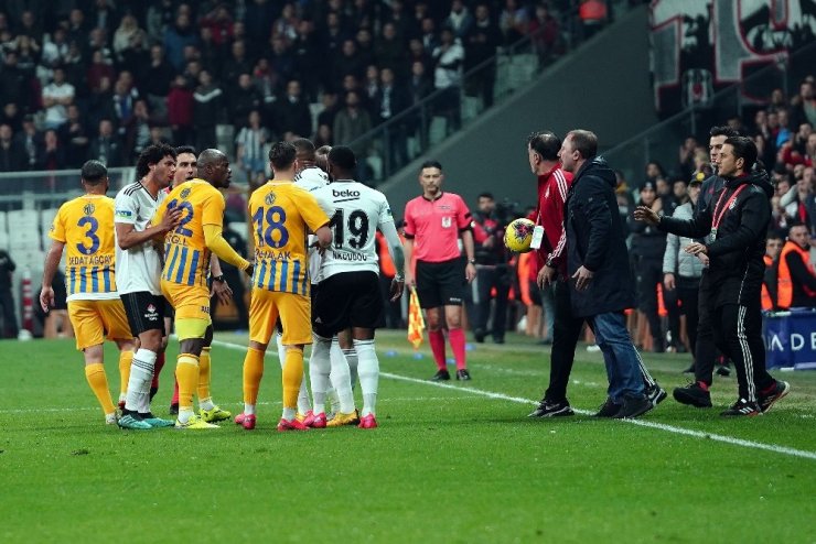 Süper Lig: Beşiktaş: 1 - MKE Ankaragücü: 0 (İlk yarı)