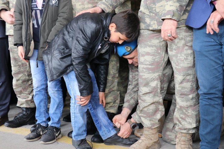 İdlib şehidi Gaziantep’te son yolculuğuna uğurlandı