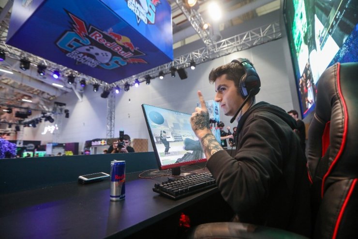 Red Bull Flick’te elemeler devam ediyor