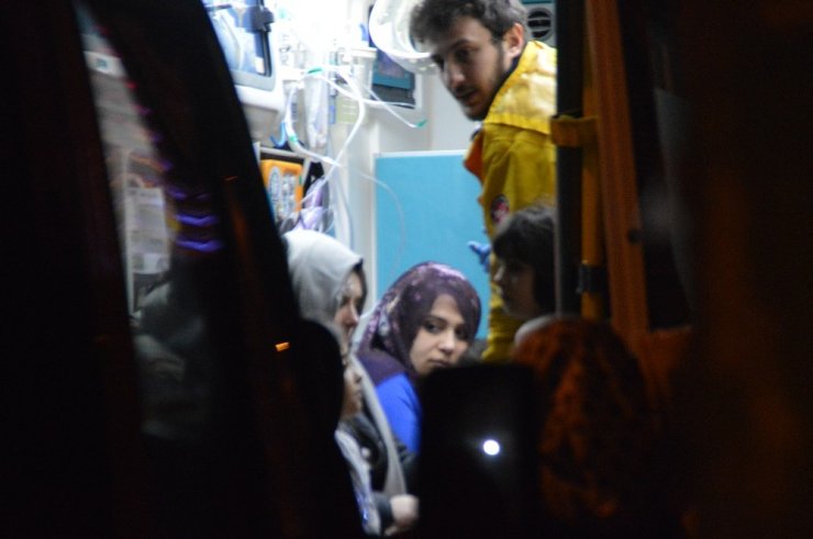 Yangın çıkan binada vatandaşlar mahsur kaldı