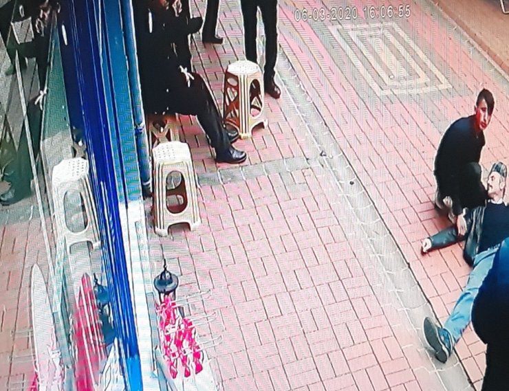 Sakat rolü yapan dilenci zabıtaya zor anlar yaşattı
