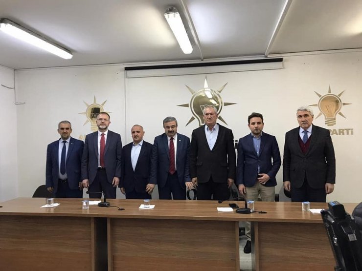 AK Parti’nin Şaphane ve Aslanapa ilçe başkan adayları belirlendi