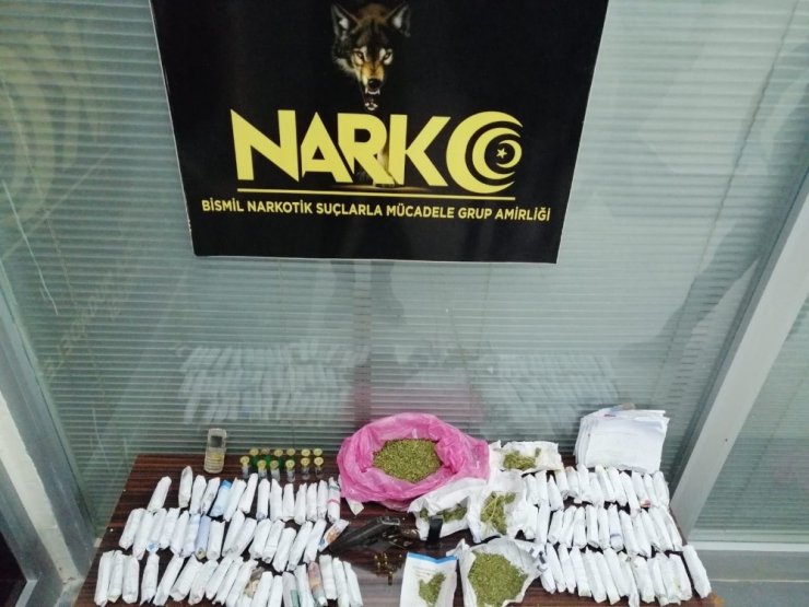 Bismil’de takibe alınan şahıslar 22 kilogram esrar ile yakalandı