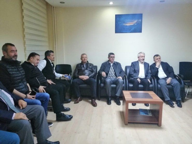 Isparta protokolünden Isparta 32 Spor’a sürpriz ziyaret