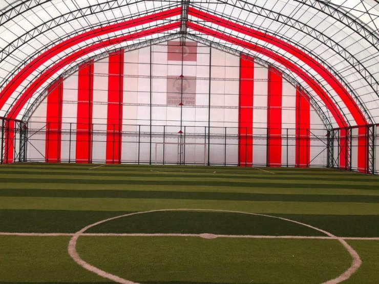 Gençler spor tesisiyle buluştu