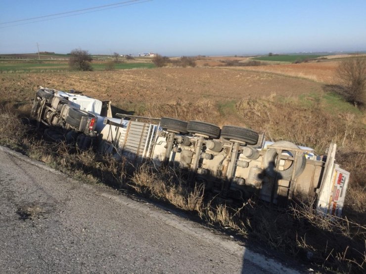 Tekirdağ’da LPG yüklü tır devrildi