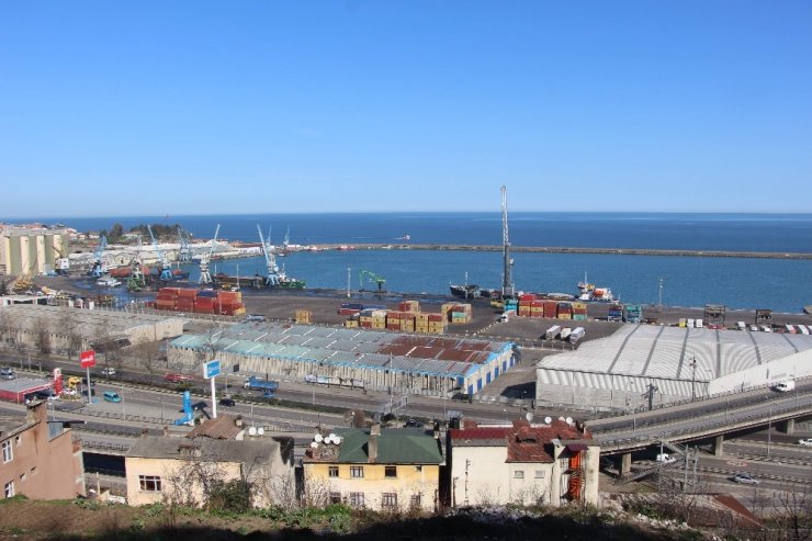 Yaklaşık 11 yıldır Trabzon’dan Rusya’ya yapılamayan Ro-Ro seferlerinin umudu Karadeniz-Akdeniz Karayolu Projesi