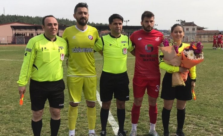 Gamze Ütangeç, 8 Mart Dünya Kadınlar Günü’nde ilk maçına çıktı