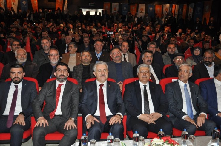 AK Parti Genel Başkan Yardımcısı Demiröz’den CHP’li Özkoç’a gönderme