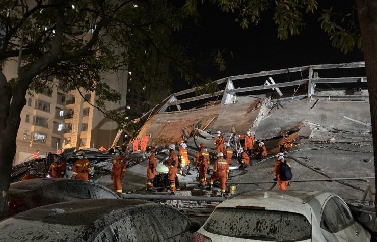 Çin’de çöken karantina otelinin enkazından 49 kişi kurtarıldı