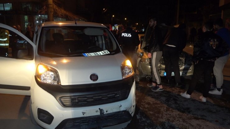 Kaza yaptı aracını bırakıp kaçtı