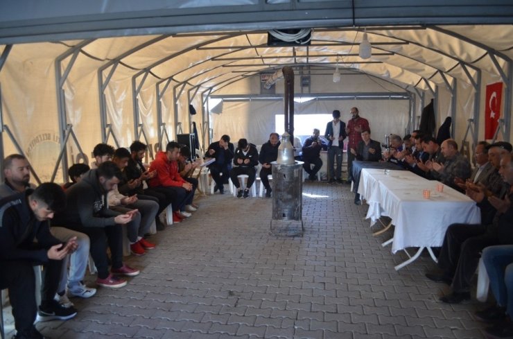 Develispor, galibiyeti şehidine armağan etti