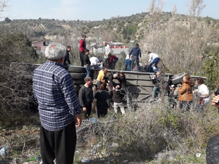 Gezi dönüşü otobüs kazası: Yaklaşık 40 yaralı