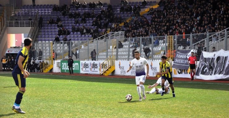 TFF 2. Lig: AFJET Afyonspor: 2 - Tarsus İdman Yurdu: 3