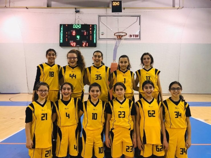 Tunceli Kız Basketbol Takımı finale kaldı