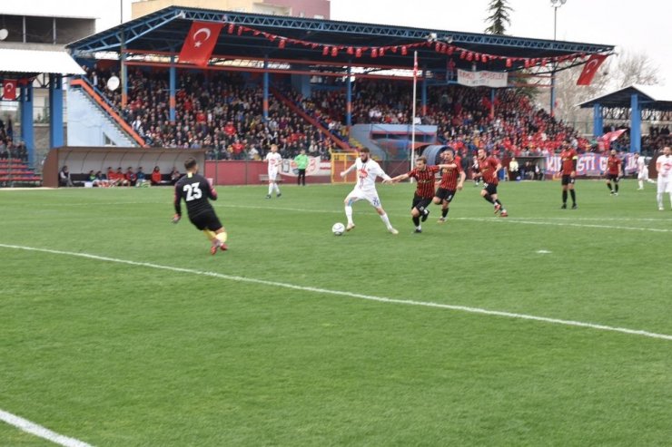 Paşa şampiyonluğu garantiledi