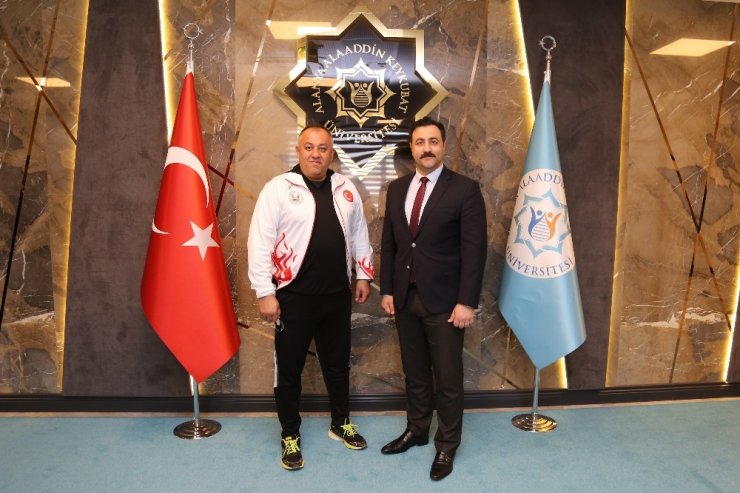 ALKÜ 6 madalya 2 kupa birden aldı