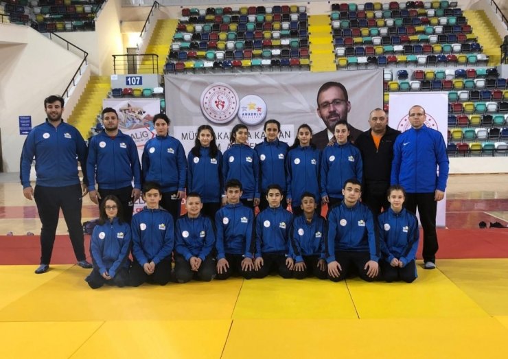 Judocular Balıkesir’den 10 madalya ile döndü