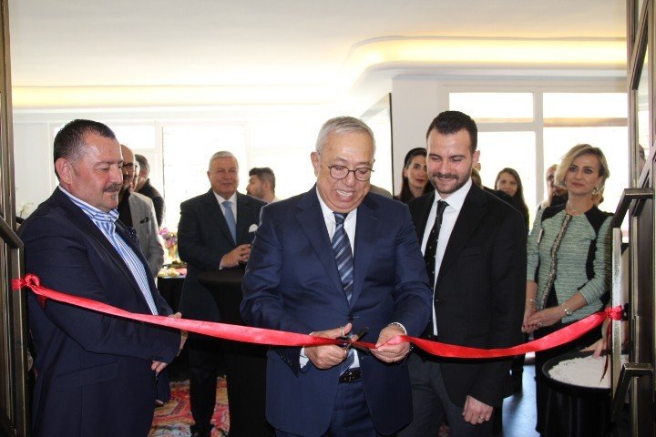 Beşiktaş’ta Dentaly Diş Kliniği hizmete açıldı