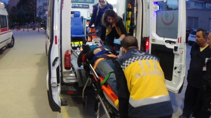Bursa’da motosiklet sürücü ağır yaralandı