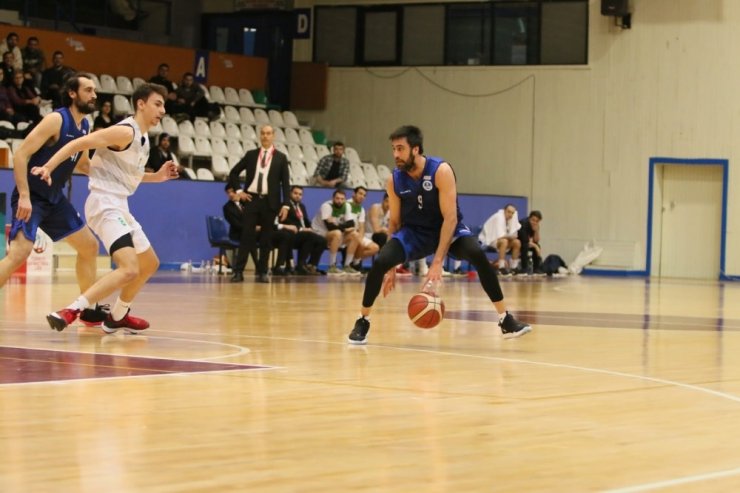 Kağıtspor Bursa’dan galip döndü
