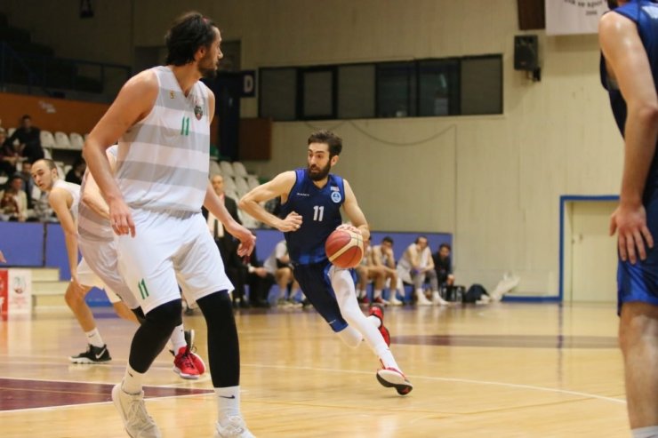 Kağıtspor Bursa’dan galip döndü