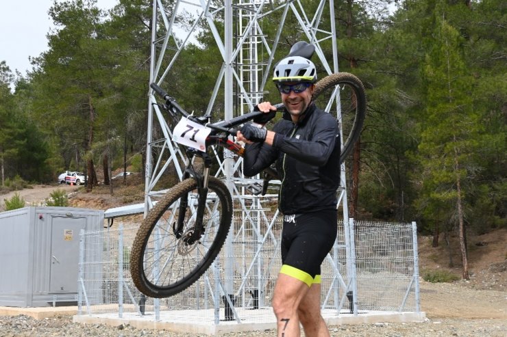 Dursunbey Kros Duatlon yarışları nefes kesti