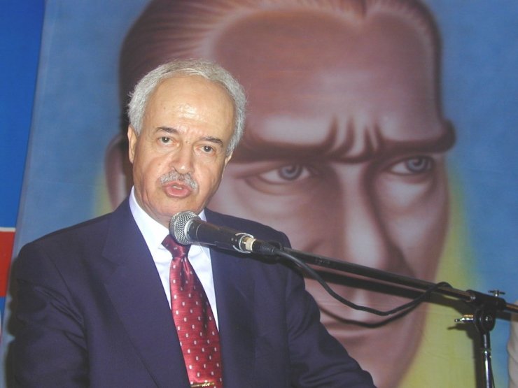 Eski bakanlarından Şevket Kazan vefat etti