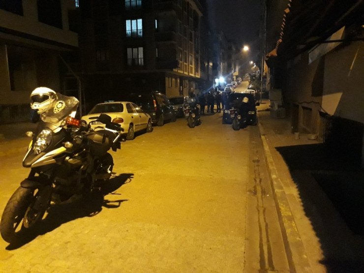 Gaziosmanpaşa’da gelin-kaynana kavgası mahalleyi ayağa kaldırdı: 2 yaralı