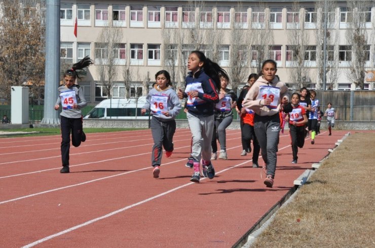 Kars’ta sporculara zor anlar yaşatan seçmeler