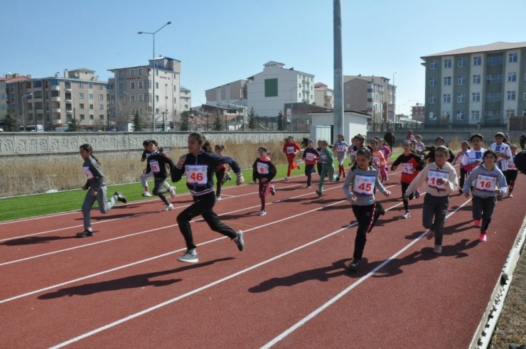 Kars’ta sporculara zor anlar yaşatan seçmeler