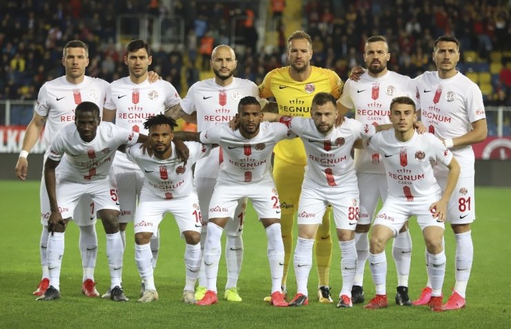 Süper Lig: Gençlerbirliği: 0 - Antalyaspor: 0 (İlk yarı)