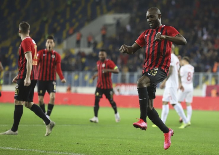 Süper Lig: Gençlerbirliği: 1 - Antalyaspor: 1 (Maç sonucu)