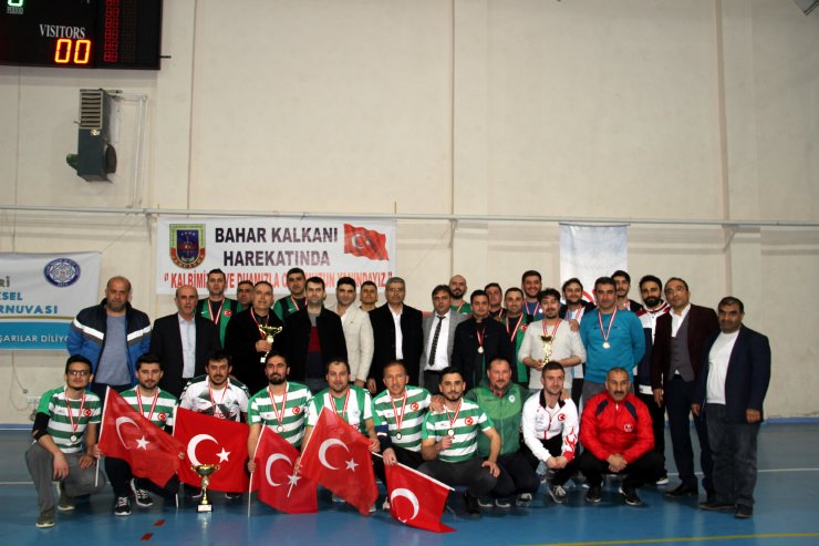Suşehri'nde voleybol turnuvası düzenlendi
