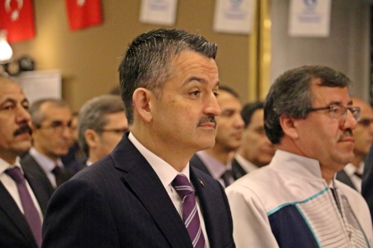 Bakan Pakdemirli’den gençlere: “Kolunuza takabildiğiniz kadar ’altın bilezik’ takın”
