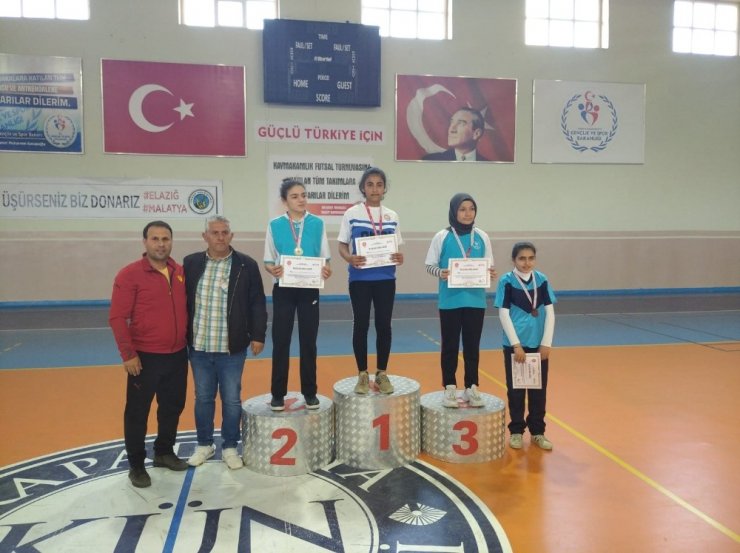 Tarsuslu öğrenci bilek birincisi oldu