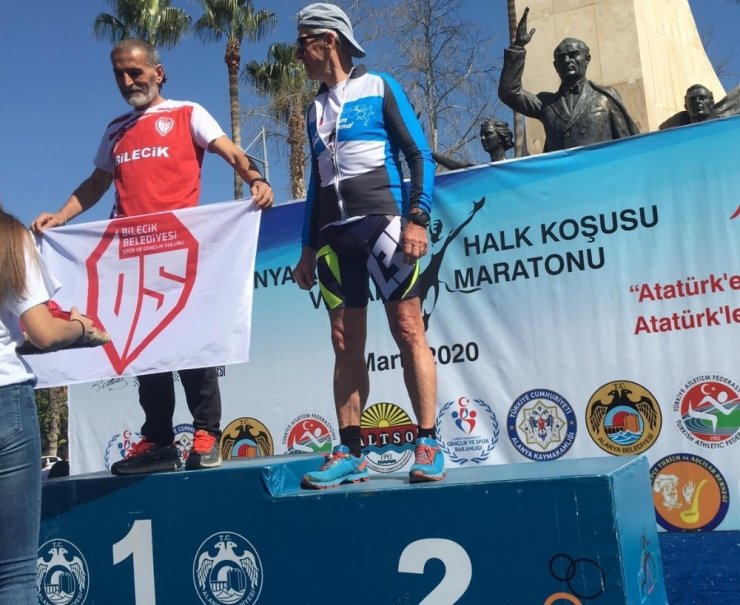 60 yaşındaki Bilecikli atletten büyük başarı