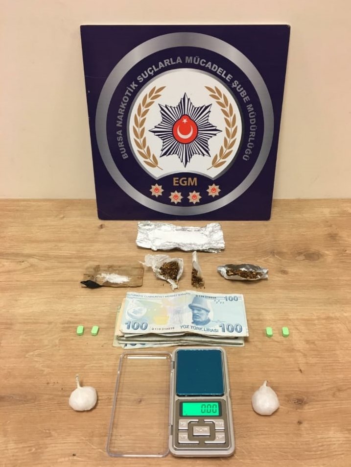 Bursa'da uyuşturucu operasyonunda 4 tutuklama