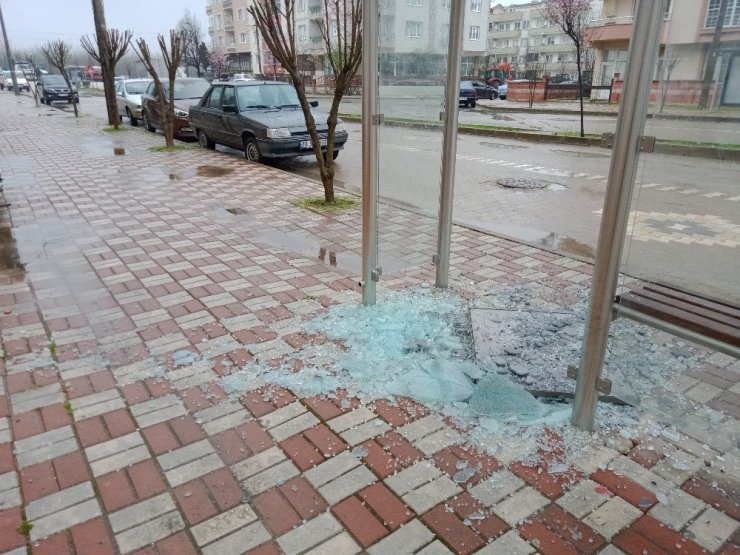 Bursa’daki durağı bu hale getirdiler