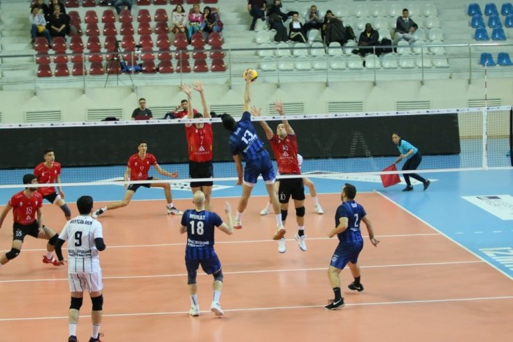 Kağıtspor Voleybol takımı Play-off’da