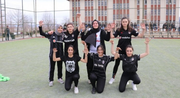 DPÜ’de futbol turnuvası