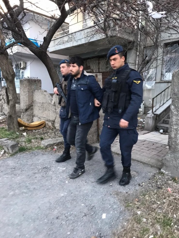 Kayseri’de HTS terör örgütü operasyonu: 5 gözaltı