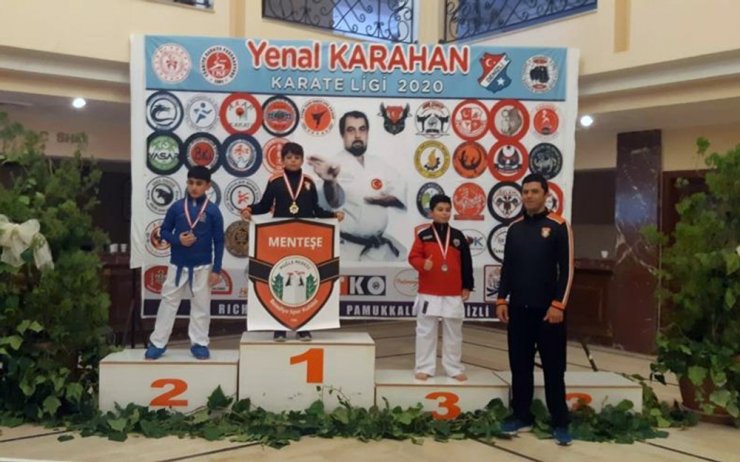Menteşeli Karateciler’den 1 Altın 3 Gümüş 6 Bronz madalya